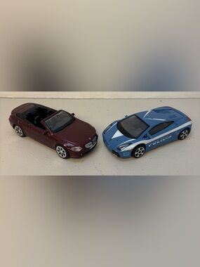 Lot of 2 Diecast Cars BMW 645Ci Convertible & Lamborghini Polizia Police Car